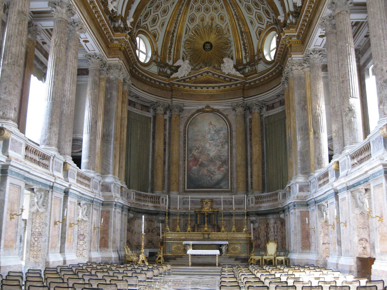 Cappella Palatina nella Reggia di Caserta a Caserta in Campania - Italia