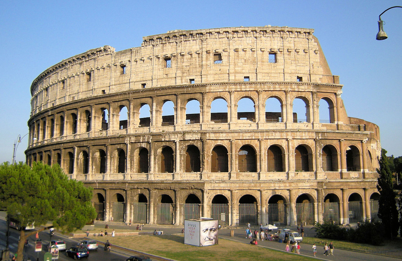 Colosseo a Roma nel Lazio - Italia
