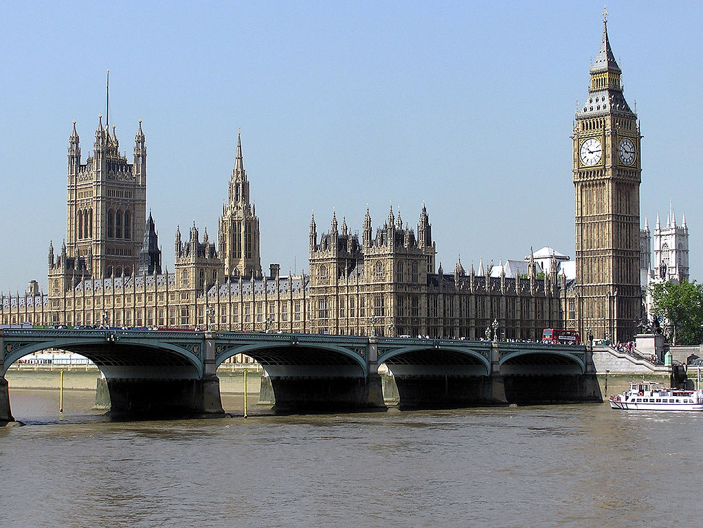 Palazzo di Westminster sul Tamigi - sede del Parlamento - a Londra in Inghilterra - Regno Unito